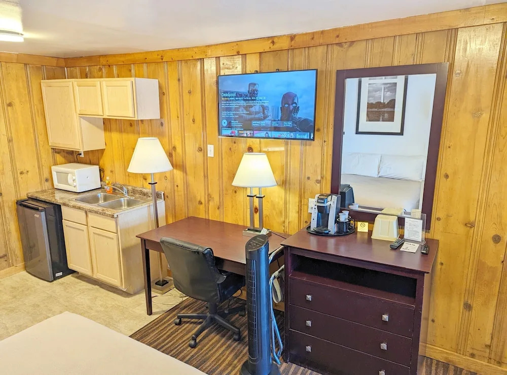 Teton Court Motel