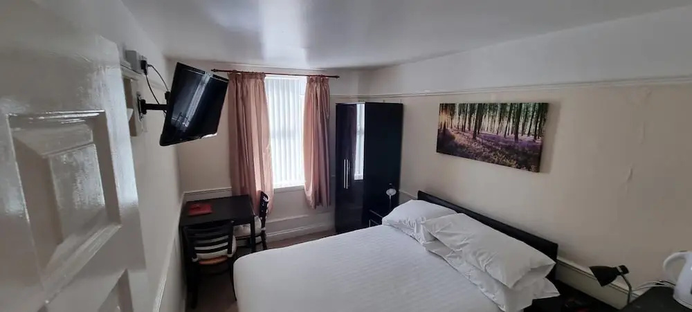 Comfort Rooms