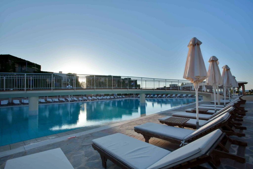 Bella Beach Hotel