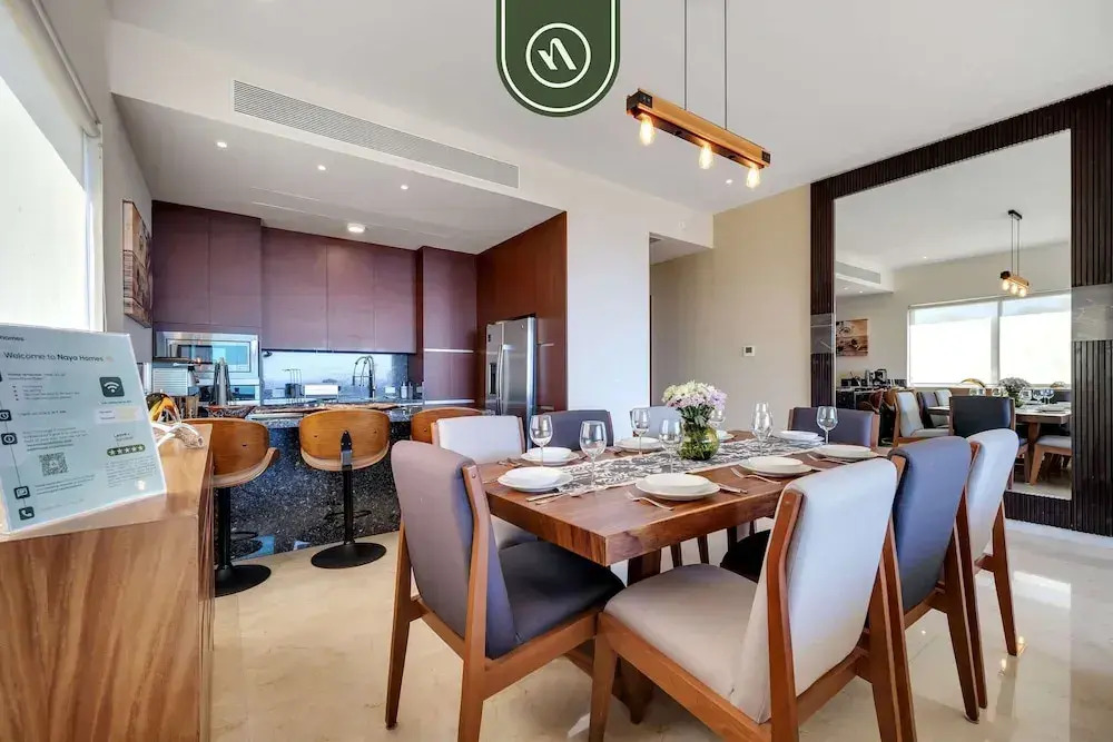 Oceanview 3 BR Condo - Pool - View of the Desert