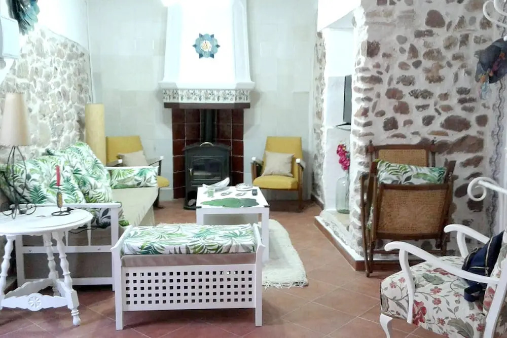 House with 3 Bedrooms in Estivella - 11 Km From the Beach