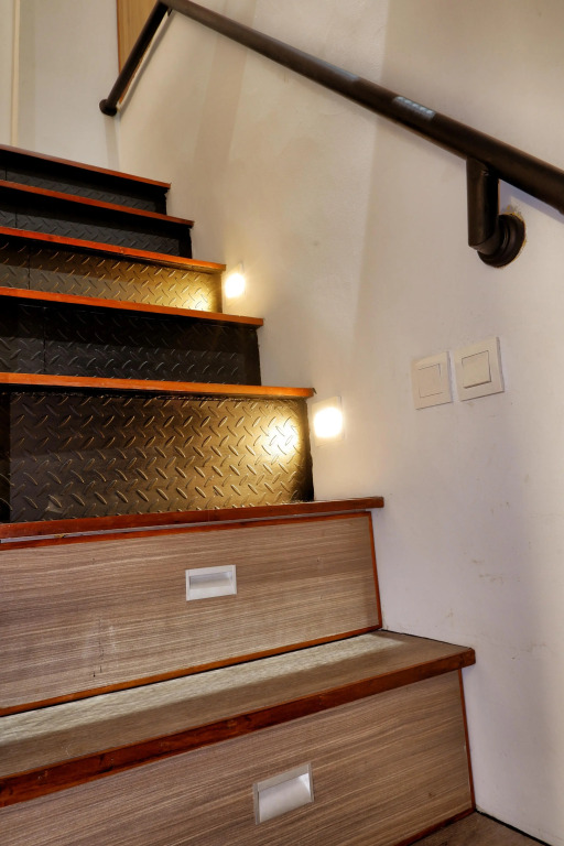 Guest House 555 NKI