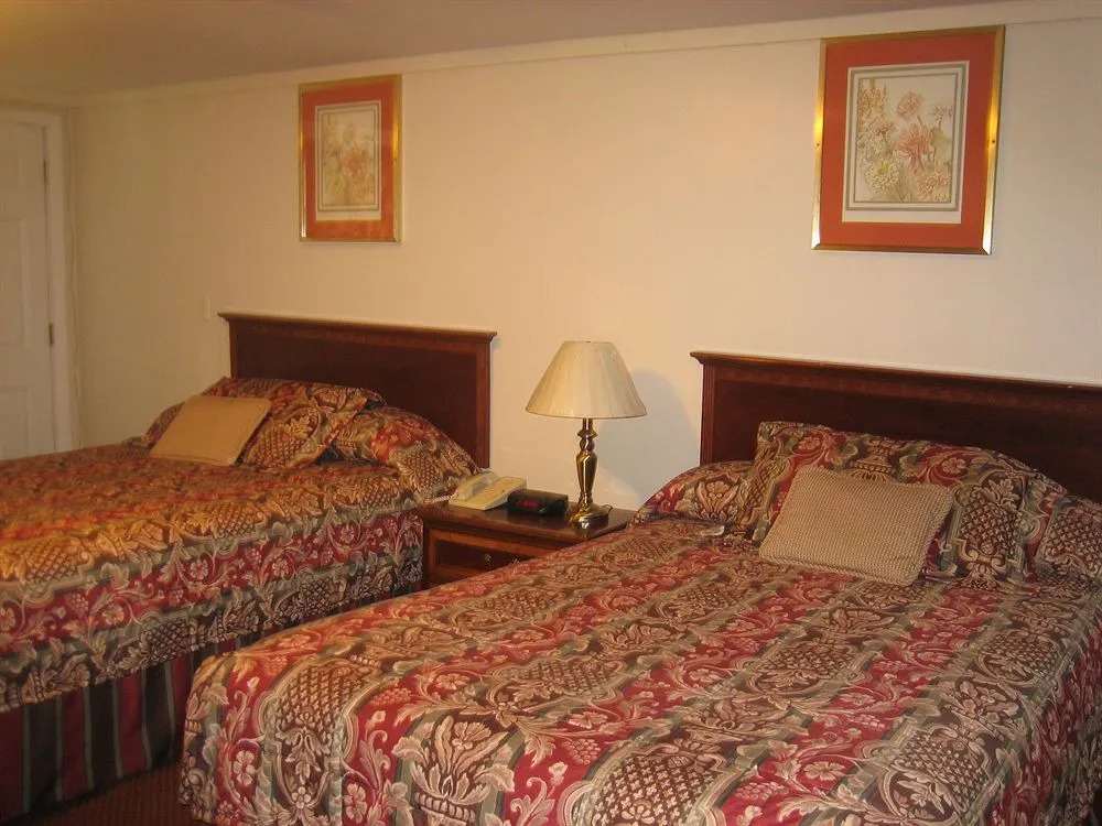 Yankee Village Motel