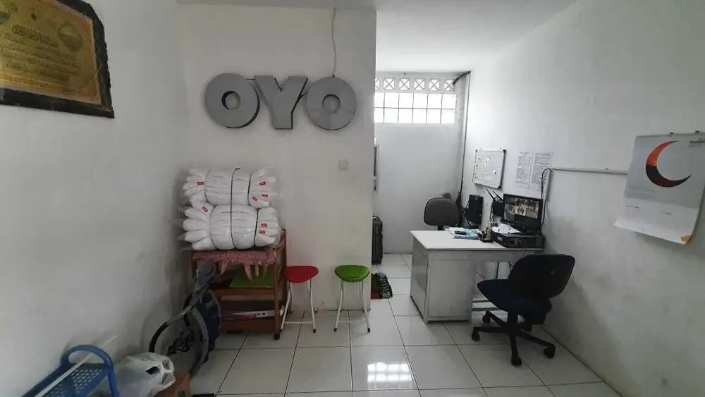 OYO 1599 Naz Guesthouse Syariah