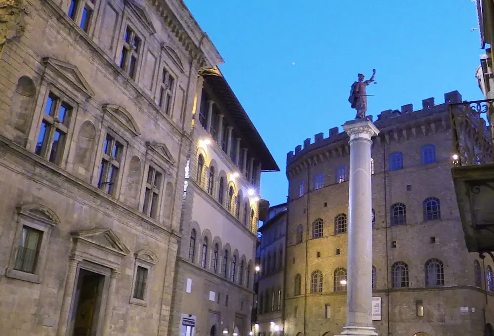Central Duomo Apartment With Fast Wifi
