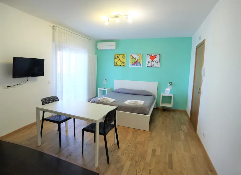 MozÁrt Bed & Breakfast - Affittacamere