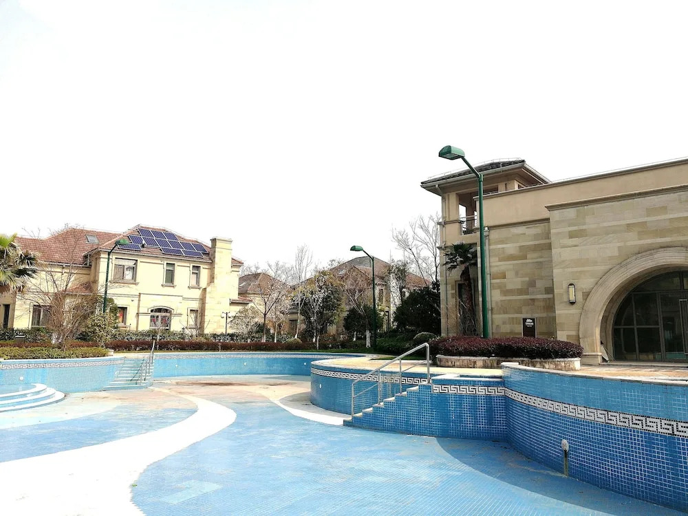 Selected Villa Inn (National Exhibition and Convention Center)