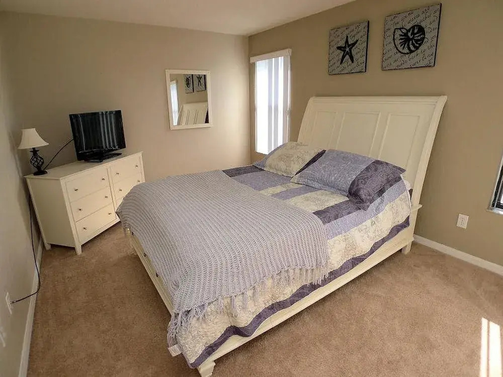 16708 High Grove House 4 Bedroom by Florida Star