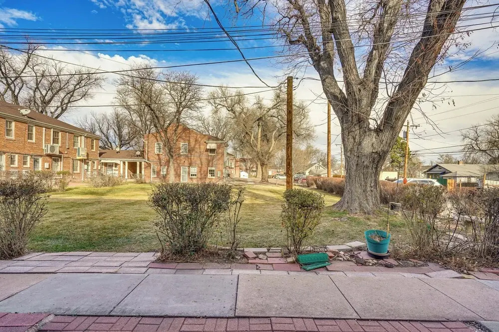 1 Mi to Downtown Pueblo! Cat-friendly Condo