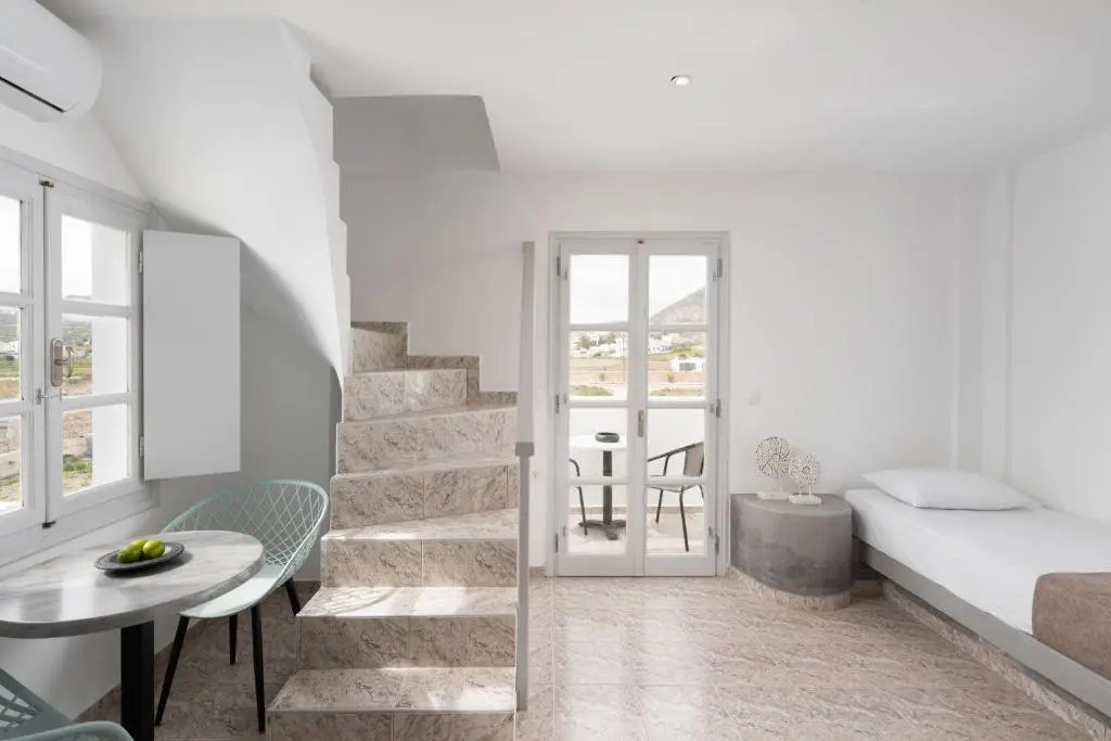 White Lily Suites & Lofts