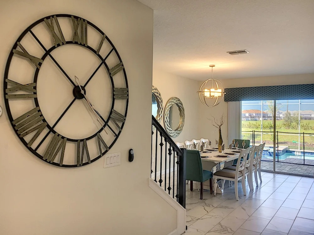 Maidstone Manor by Florida Spirit