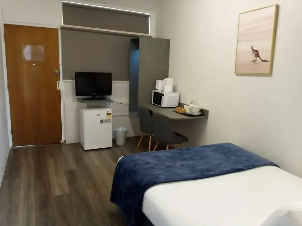 Billabong Motel