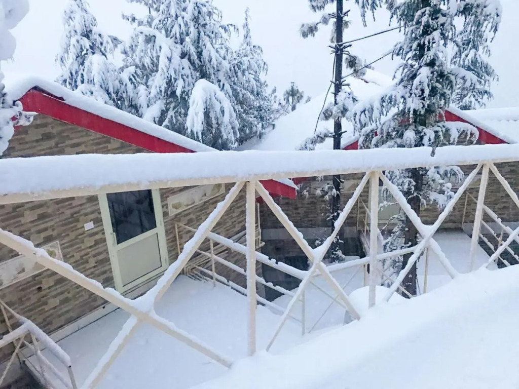 KVR Clarks Inn, Kufri