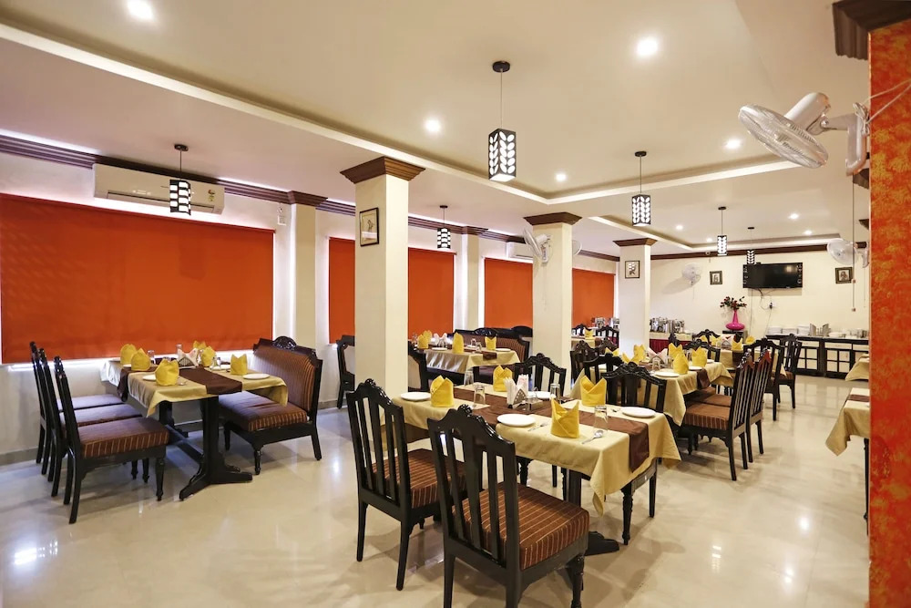 OYO 6541 Hotel Relax Inn