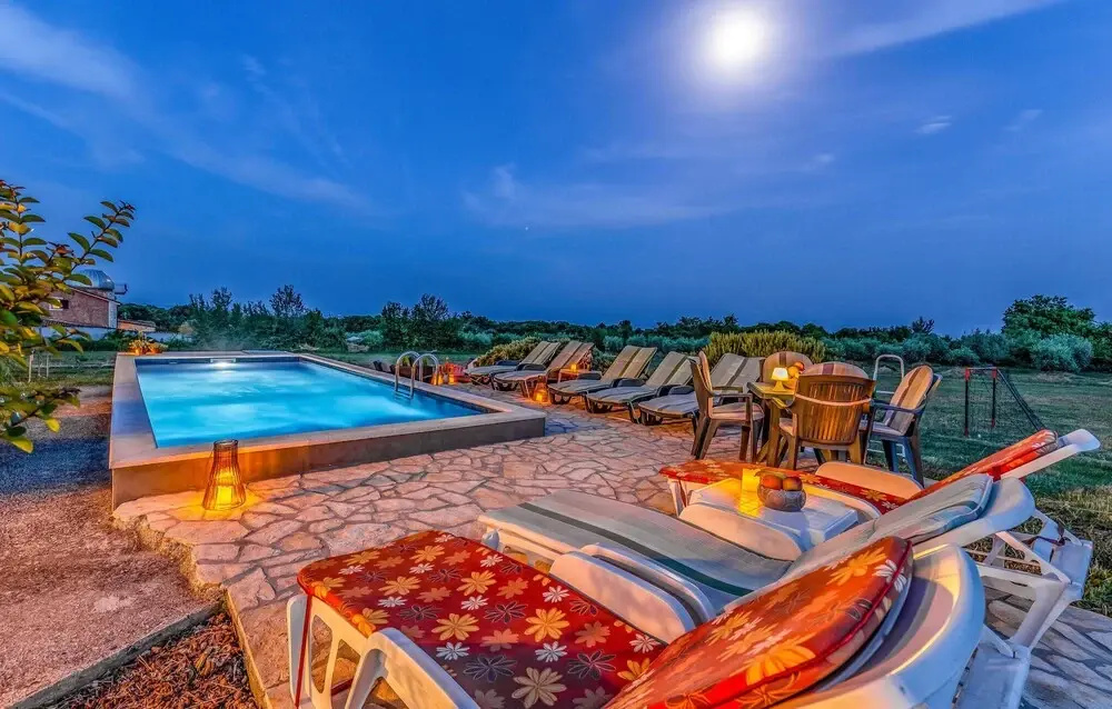 Beautiful Home in Valtura With 4 Bedrooms, Wifi and Outdoor Swimming Pool