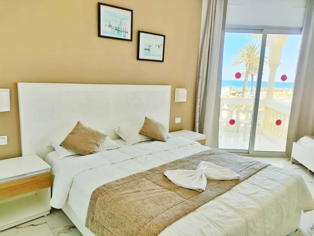 Hotel Neptunia Skanes