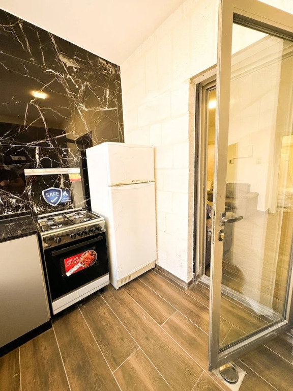 Central Apartment For Rent 28