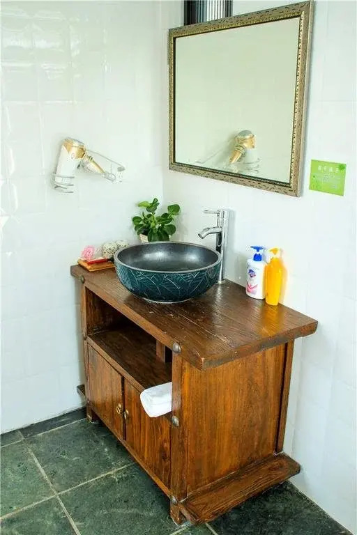 YiHai ZhuYuan Boutique Inn
