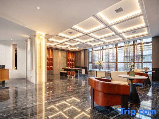 Rezen Dong Hotel (Harbin Rongchuang Leyuan Bingxue Dashijie)