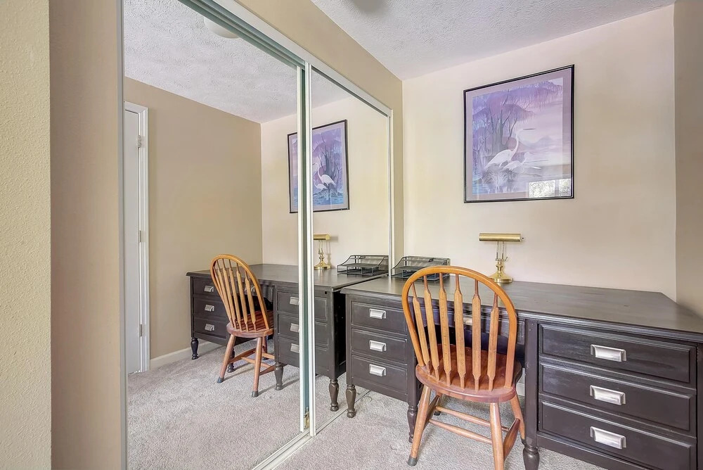 Ideally Located Westminster Home - Sleeps 13