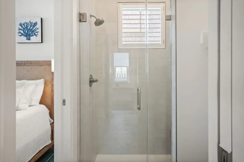 Serenity Shore 305 SOU