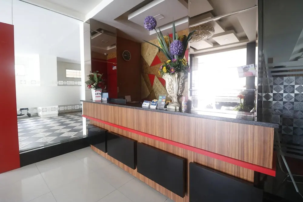 RedDoorz Plus near Universitas Negeri Makassar