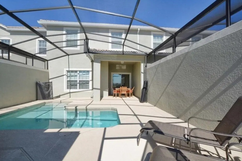 Townhome W/splashpool In Storey Lake -1610st 4 Bedroom Townhouse by Redawning