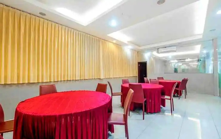 Hotel O Marina Andalas