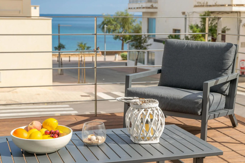 Luna In Mallorca With 3 Bedrooms And 4 Bathrooms