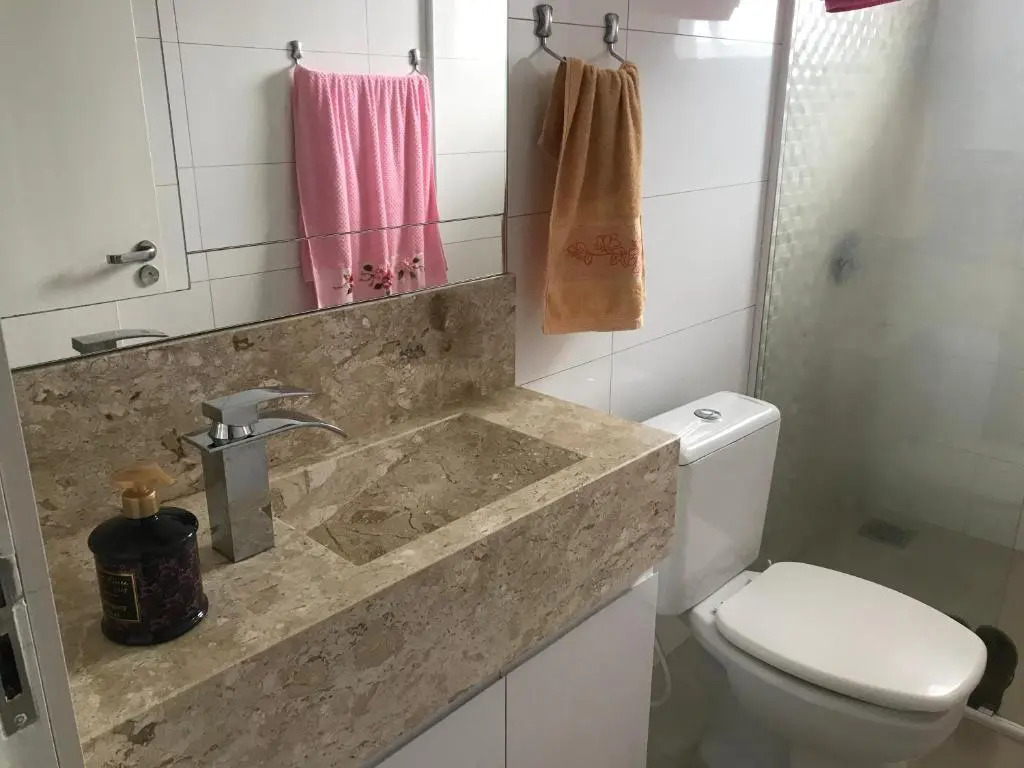 Apto. 03 Quartos à 500m da Praia