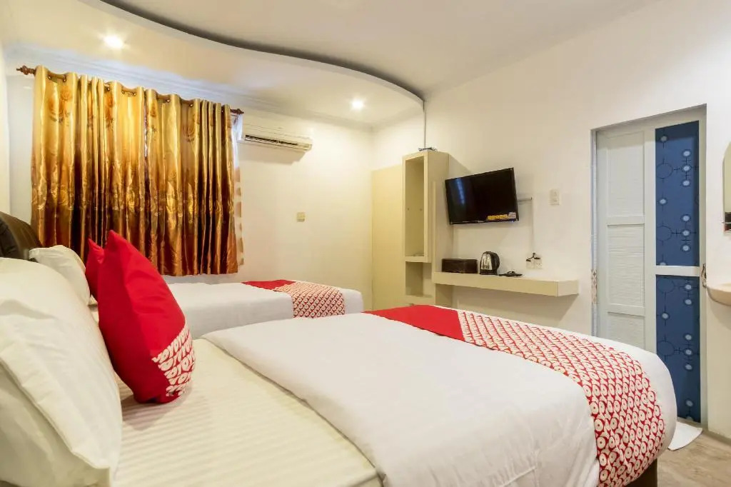 OYO 619 Naufal Guest House Syariah