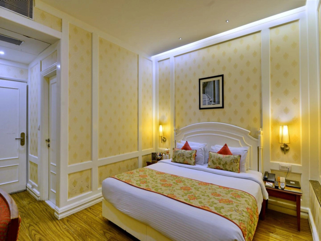 Hotel Bright