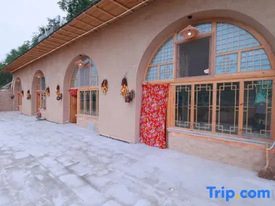 Old Yan'an Cave Dwelling Hotel