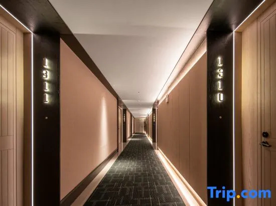 Lux Cabins Hotel (Zhangzhou Baihuacun)