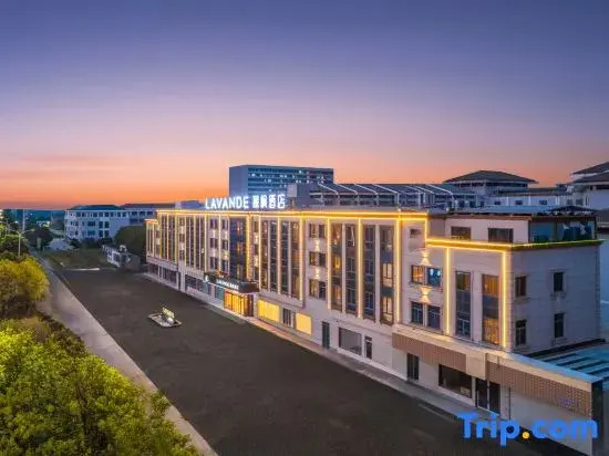 Lavande Hotel (Yangzhou Baoying Baitian North Road)