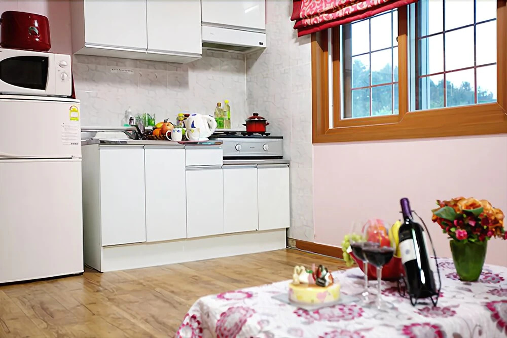 Pocheon Shine Hill Pension