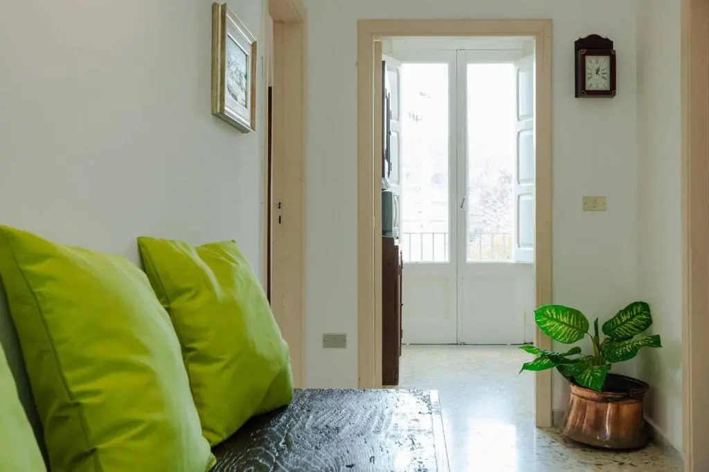 Apartment With 3 Bedrooms in Ceraso, With Wonderful Mountain View, Enclosed Garden and Wifi - 12 km From the Beach