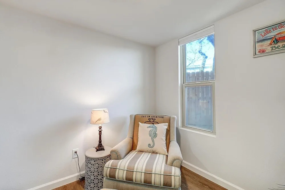 Chamingo 2 Bedroom Condo by Redawning