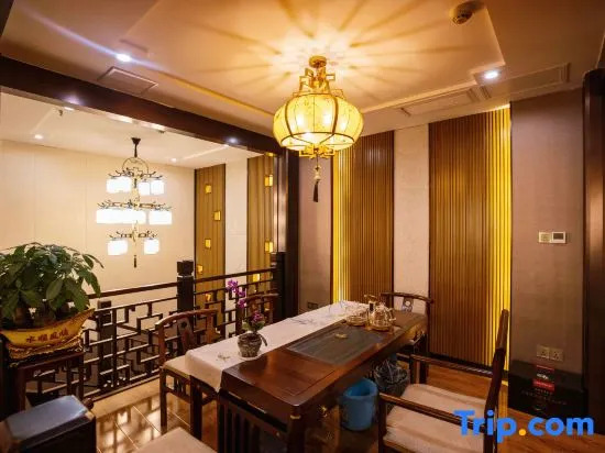 Yuanlong Hotel
