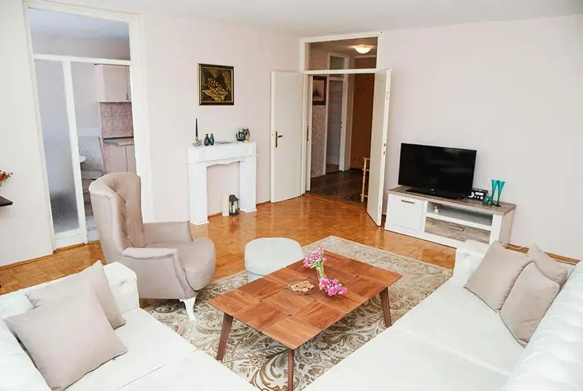 Mir apartment