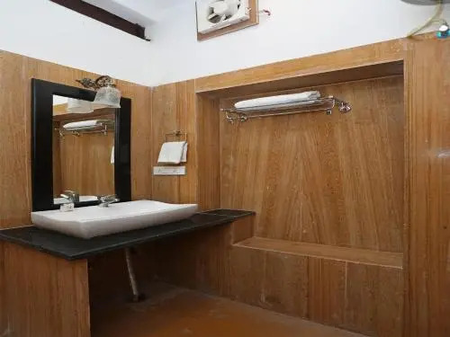 OYO 8100 Hotel Naman Haveli