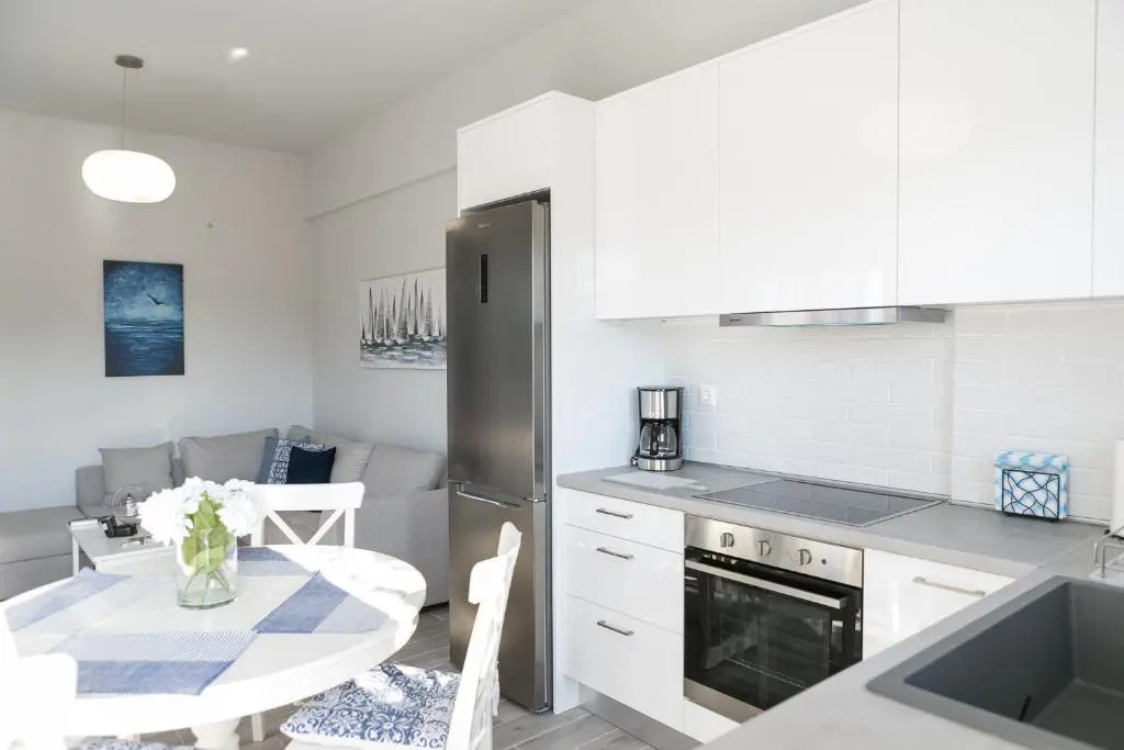 Manos Housing Units