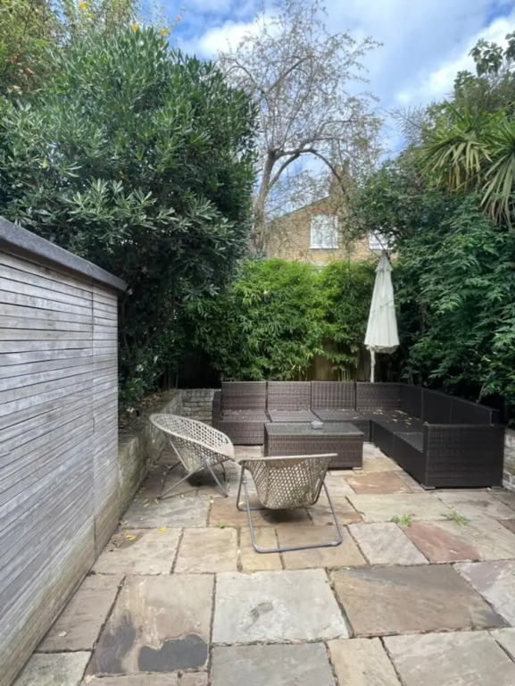 Secluded & Serene 3BD Family Home - Wandsworth!