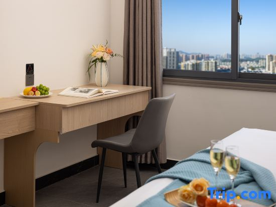 Jianjing Garden Hotel (Yueyang Tower Dongting South Road)