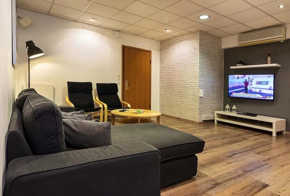 Piccadilly Circus deluxe flat Athens