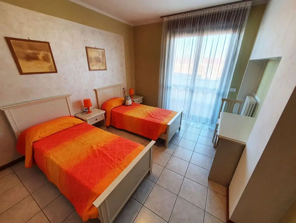 Peschiera 2km From Gardaland With Pool