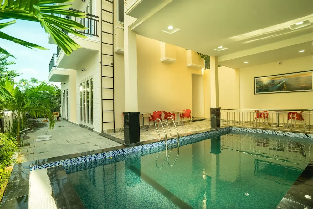 Ideal Villa