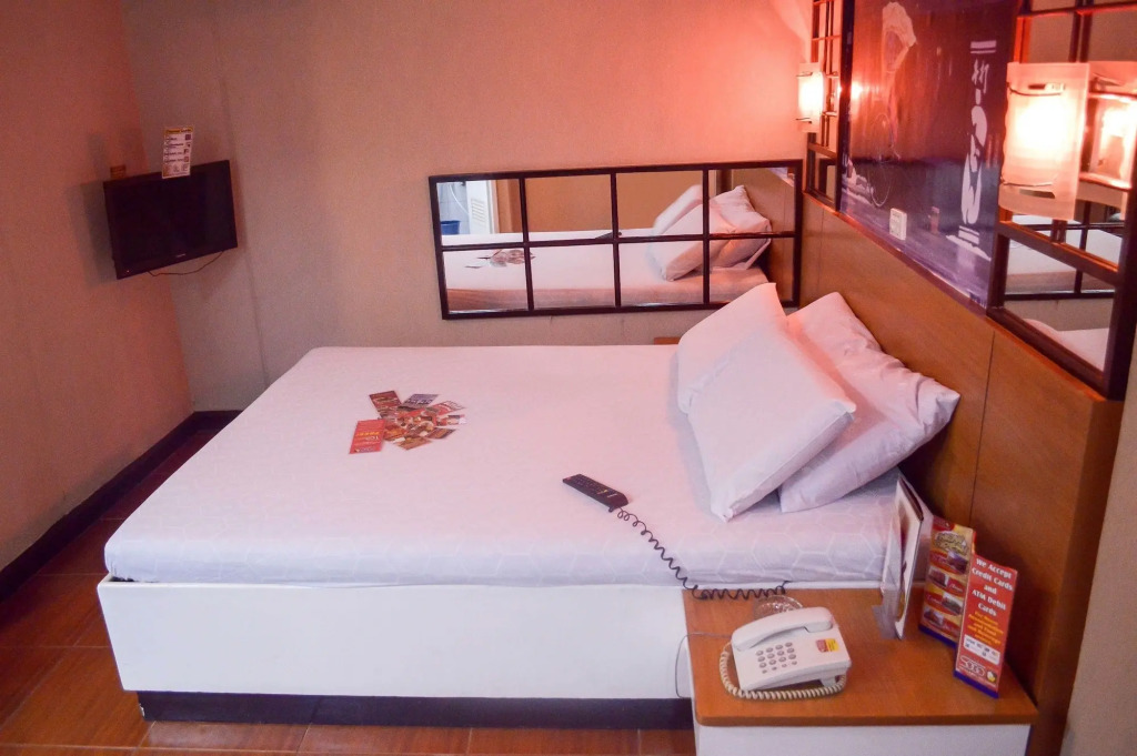 Hotel Sogo Aurora Cubao