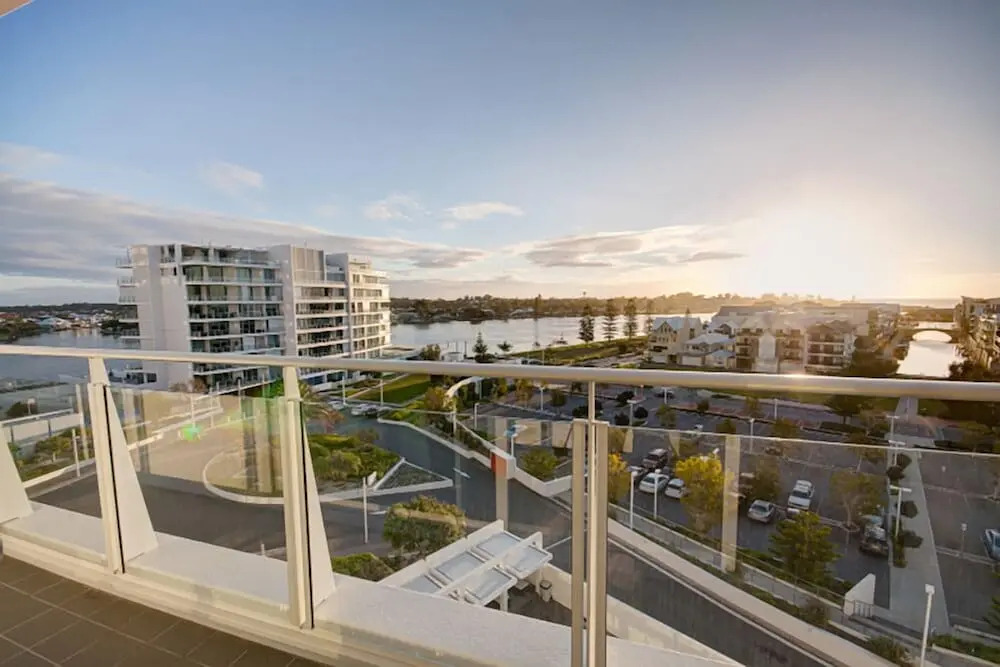 Bayview 608