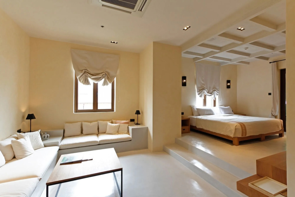 Toscana Valley Town Square Suites